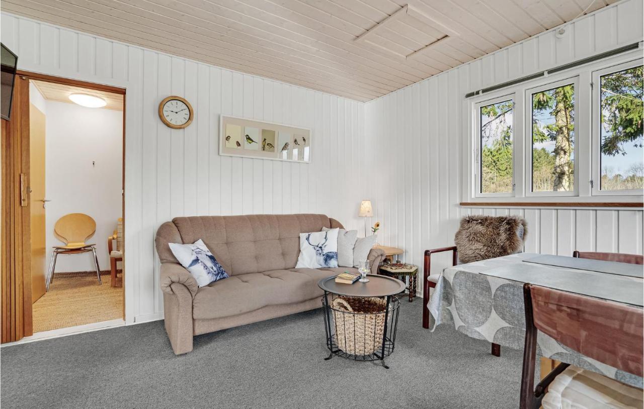 3 Bedroom Lovely Home In Give Uve Exterior foto